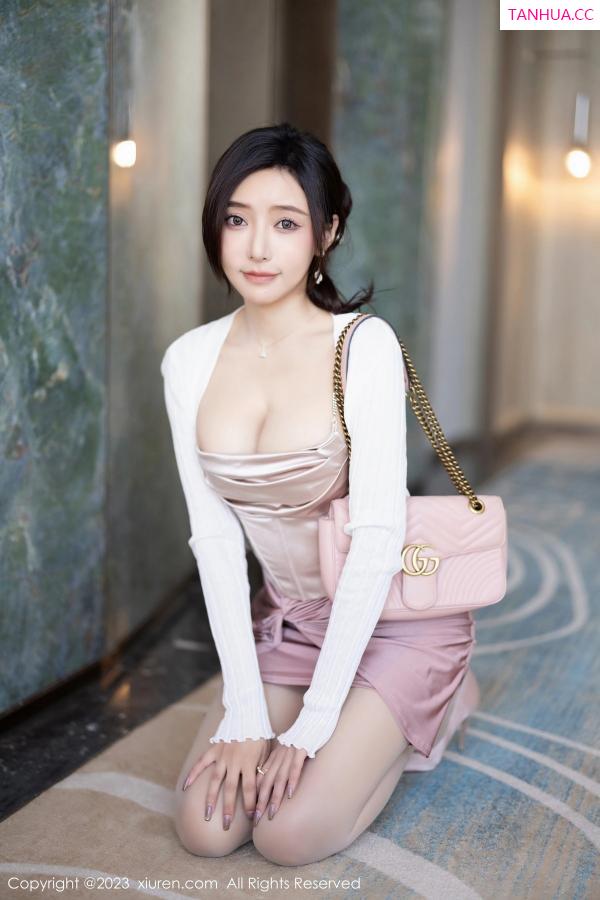 王馨瑶  [XiuRen]高清写真图 2023.11.09 No.7640 王馨瑶yanni 时尚美腿第28张图片